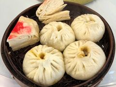 蟹黄包携众包饺-红灯笼大酒楼(通湖路店)