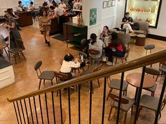 大堂-星巴克臻选(广州沙面店)