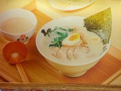 -无敌家现熬骨汤拉面(颐堤港店)