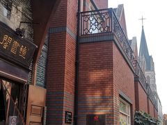 -钟书阁(松江泰晤士小镇店)