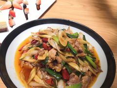 -隔壁老王·家常云南菜(花巷店)
