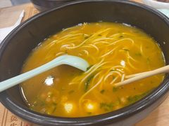 -花馬肆.云南过桥米线(汉神购物广场现场熬汤店)