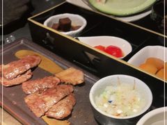 -铭牛烧肉·和牛海鲜自助(高新月牙湖店)