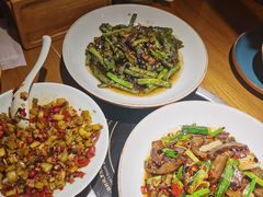 -吃饭皇帝大土家民族菜(正大广场店)