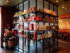 零售区-星巴克(太原柳巷第一店)