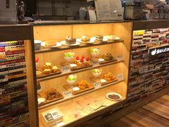 -猫的天空之城概念书店(杭州南宋御街店)