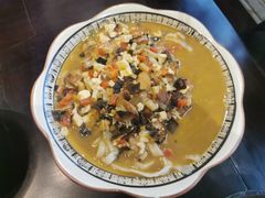 -蓝田九大碗民俗食府(蓝田店)