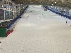 -乔波室内滑雪场