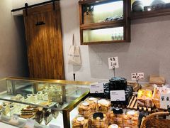 面包甜点陈列柜-那家面包房(珠江路店)