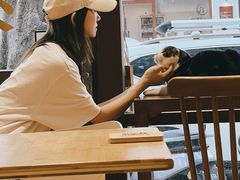 -C.Y Cafe