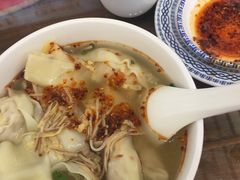 -笑来喜馄饨小笼工坊店(湖滨街店)