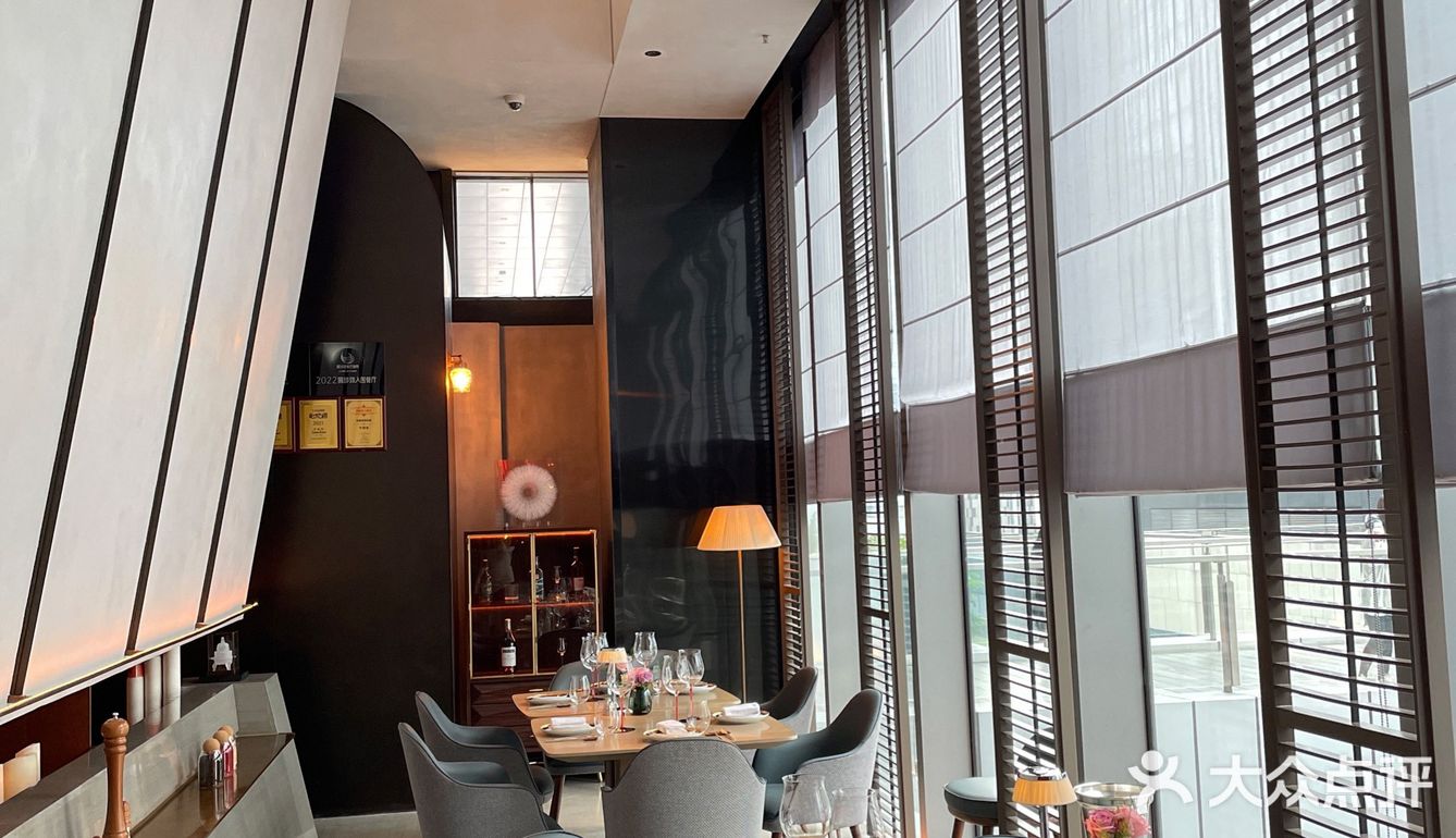 黑珍珠2022｜浪漫又精致牛排家🥩黑金餐厅🍴