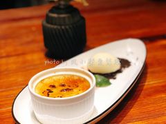 焦糖布蕾配香草冰淇淋-1886德国汽车餐厅(外滩十六铺码头店)