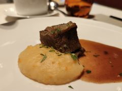 低温慢炖牛肋条肉-悦全日餐厅·仁恒洲际酒店