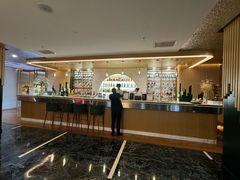 -华凌牛庄西餐厅(乌鲁木齐华凌美爵大饭店)