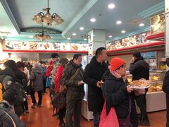 等位区-新侨三宝乐面包店(崇文门店)