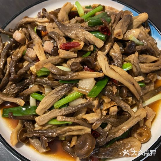 聚朋菜私厨(东戴河店)