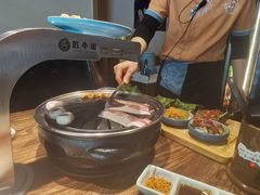 -明洞阿姨·韩式酱蟹烤肉·创意料理(三元桥店)