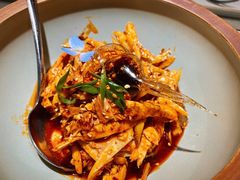 敲糖棒棒鸡-辛香汇·现炒川菜(淮海路百盛店)