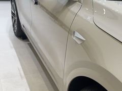 -理想汽车(世纪汇店)