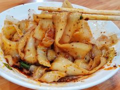 牛肉脆臊刀削面-华兴街自力面店