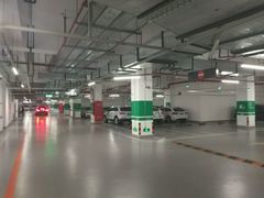 -虹桥天地-停车场