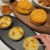 ️他们家的港式茶店，虾饺，肠粉之类的都是地道又好吃！