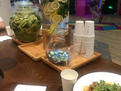 -成都你六姐·牛肉冒菜(城市集市合生汇店)