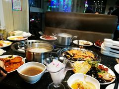 -佰烧海鲜烤肉火锅自助(世茂国际广场店)