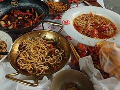 -肥肥虾庄·金牌油焖大虾(汉口城市广场店)