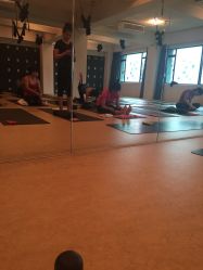 -无界瑜伽普拉提