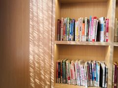 -漕河泾街道图书馆(漕河泾社区文化活动中心店)