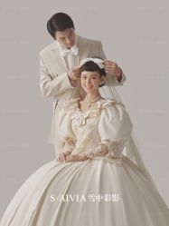 -雪中彩影婚纱摄影·微光艺术中心