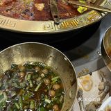 热气腾腾的鱼火锅之夜