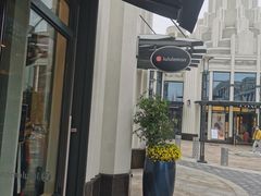 -lululemon(比斯特购物村店)