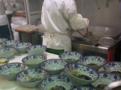 -老新隆牛肉锅贴(新街口店)