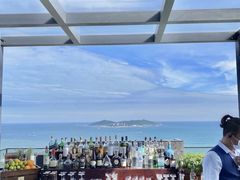 -瑰丽酒店·海吧·天际下午茶·现场DJ·天台酒吧