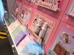 -名创优品(万达广场河东店)