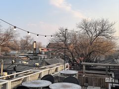-北平花园·MUA摩造汉堡·北平咖啡(南锣鼓巷胡同店)