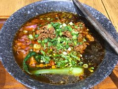 佩奇爱酸菜米线-八月美食小馆(银泰城总店)