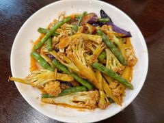 -阿峰饭店·本地土菜馆·农家土鸡煲·一品神仙鸡(报福店)