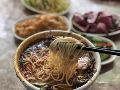 -清真白建强牛肉面(金雁花园店)