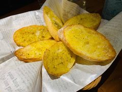 蒜香黄油法包-秀·爱尔兰餐吧(上海路店)