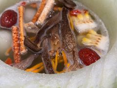 -得意咚瓜·顺德鱼生·冬瓜火锅(深圳首店)