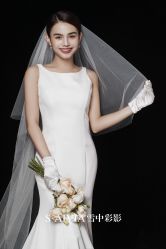 -雪中彩影婚纱摄影·微光艺术中心