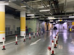 -金融街购物中心停车场