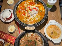 -山城外·非遗酸菜鱼(蜀都万达店)