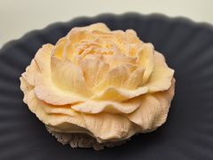 花·漾甄选蛋糕-潮一不贰·法式甜品·生日蛋糕·西式简餐(外滩店)