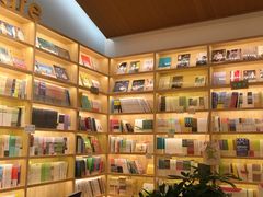 -猫的天空之城概念书店(印象城购物中心店)