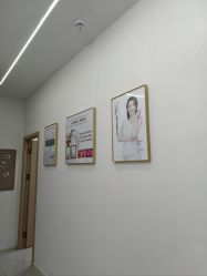 -苗方清颜专业祛痘·皮肤管理